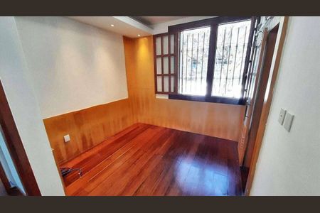 Casa à venda com 4 quartos, 380m² em Santa Lúcia, Belo Horizonte