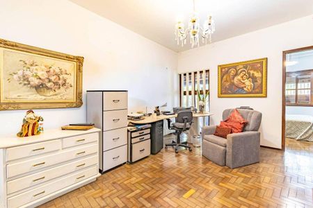 Casa à venda com 4 quartos, 443m² em Serra, Belo Horizonte