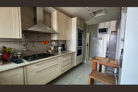 Apartamento à venda com 440m², 4 quartos e 4 vagas