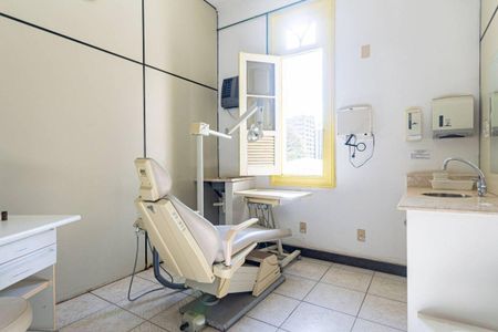 Casa à venda com 4 quartos, 471m² em Funcionários, Belo Horizonte