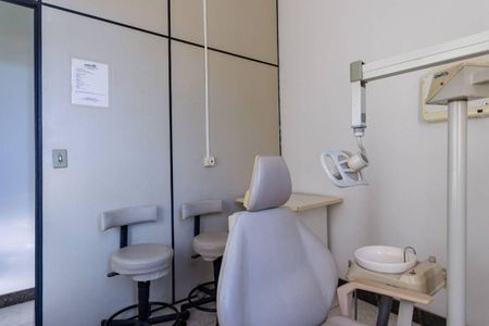 Casa à venda com 471m², 4 quartos e 6 vagas