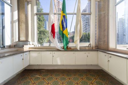 Casa à venda com 471m², 4 quartos e 6 vagas