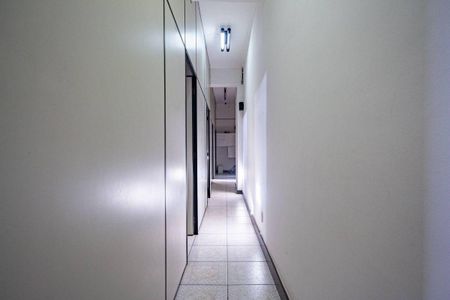Casa à venda com 471m², 4 quartos e 6 vagas