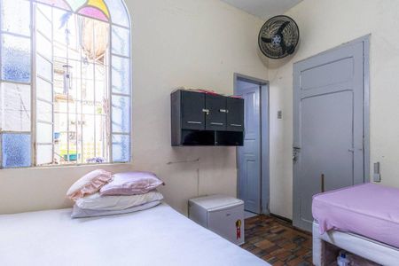Casa à venda com 3 quartos, 400m² em Santa Efigênia, Belo Horizonte