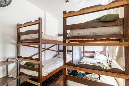 Casa à venda com 3 quartos, 400m² em Santa Efigênia, Belo Horizonte