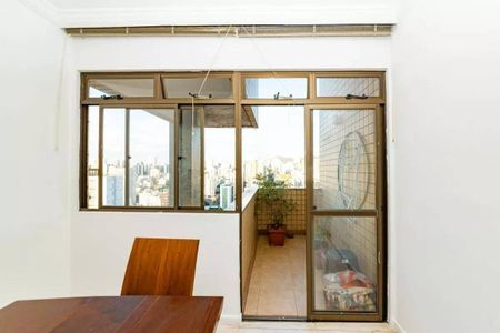 Apartamento à venda com 140m², 4 quartos e 2 vagas