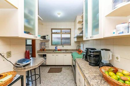 Apartamento à venda com 140m², 4 quartos e 2 vagas
