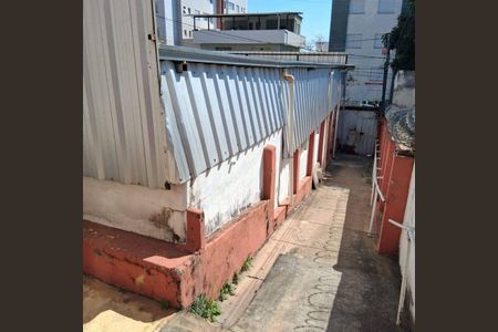 Casa à venda com 350m², 6 quartos e 8 vagas
