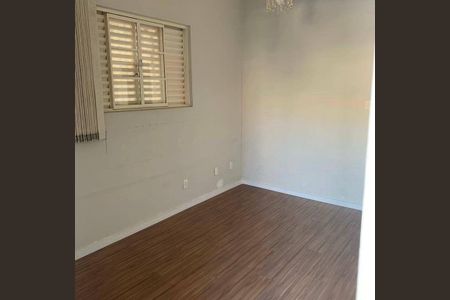 Casa à venda com 6 quartos, 300m² em Santa Efigênia, Belo Horizonte