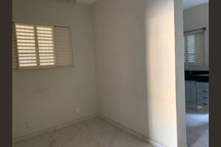 Casa à venda com 300m², 6 quartos e 3 vagas