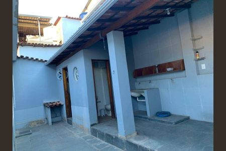 Casa à venda com 300m², 6 quartos e 3 vagas
