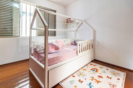 Apartamento à venda com 244m², 4 quartos e 3 vagas