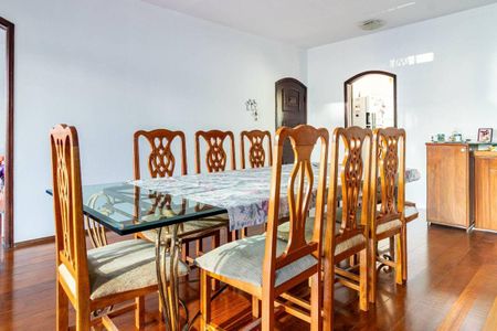 Apartamento à venda com 244m², 4 quartos e 3 vagas