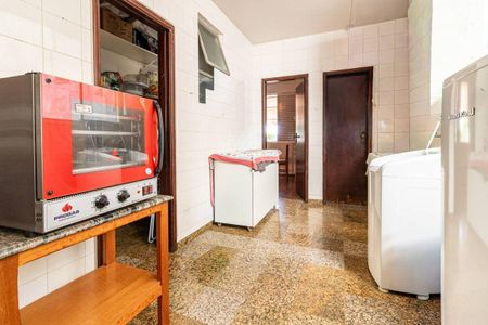 Apartamento à venda com 244m², 4 quartos e 3 vagas
