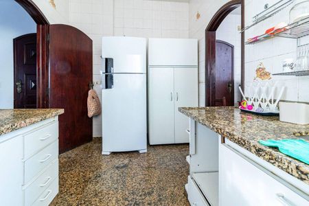 Apartamento à venda com 244m², 4 quartos e 3 vagas