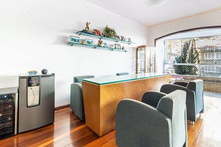 Apartamento à venda com 244m², 4 quartos e 3 vagas