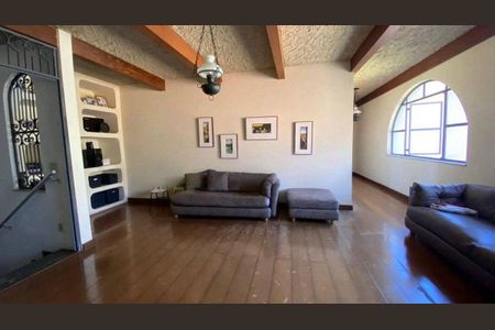 Casa à venda com 4 quartos, 650m² em Mangabeiras, Belo Horizonte
