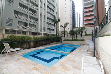 Apartamento à venda com 160m², 4 quartos e 3 vagasArea Comum - Piscina