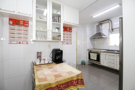 Apartamento à venda com 160m², 4 quartos e 3 vagasCozinha