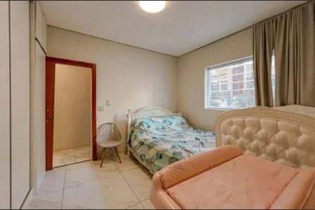 Casa à venda com 4 quartos, 253m² em Floresta, Belo Horizonte