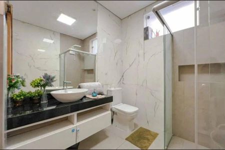 Casa à venda com 4 quartos, 253m² em Floresta, Belo Horizonte