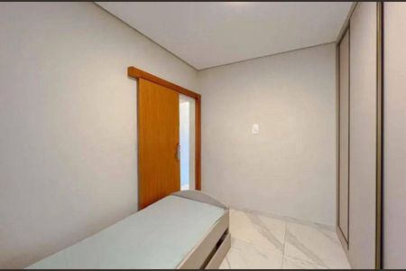 Casa à venda com 4 quartos, 253m² em Floresta, Belo Horizonte