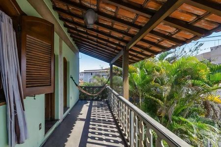 Casa à venda com 460m², 4 quartos e 3 vagas