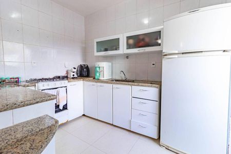 Casa à venda com 300m², 4 quartos e 1 vaga