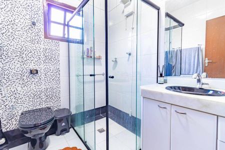 Casa à venda com 300m², 4 quartos e 1 vaga
