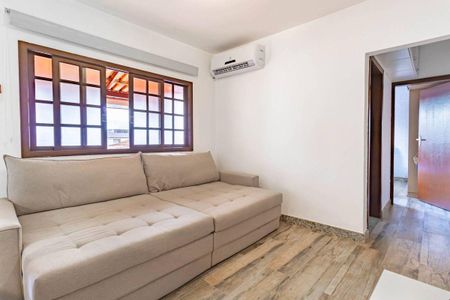 Casa à venda com 300m², 4 quartos e 1 vaga