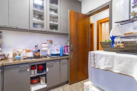Apartamento à venda com 170m², 4 quartos e 2 vagas