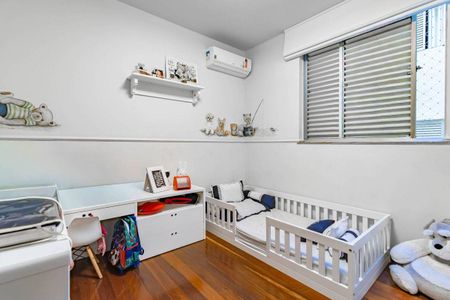 Apartamento à venda com 170m², 4 quartos e 2 vagas