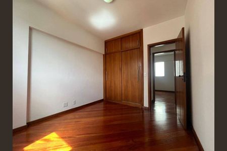 Apartamento à venda com 3 quartos, 108m² em Funcionários, Belo Horizonte