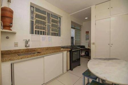Casa à venda com 204m², 3 quartos e 3 vagas