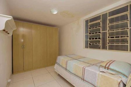 Casa à venda com 204m², 3 quartos e 3 vagas