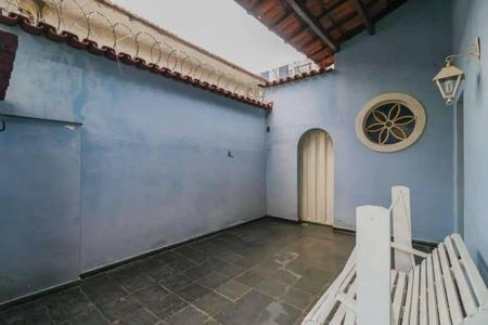Casa à venda com 204m², 3 quartos e 3 vagas