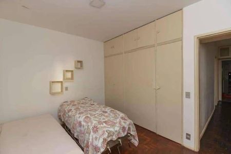 Casa à venda com 204m², 3 quartos e 3 vagas