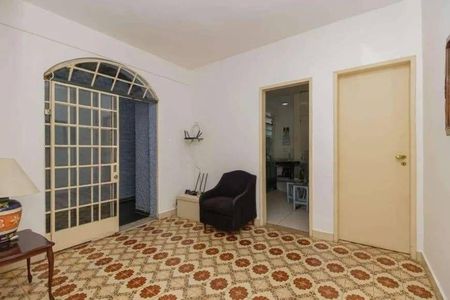 Casa à venda com 3 quartos, 204m² em Nova Granada, Belo Horizonte