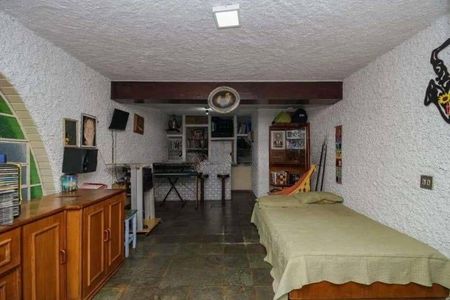 Casa à venda com 3 quartos, 204m² em Nova Granada, Belo Horizonte