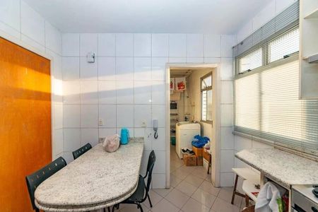 Apartamento à venda com 5 quartos, 235m² em Carlos Prates, Belo Horizonte