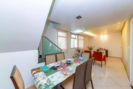 Apartamento à venda com 5 quartos, 235m² em Carlos Prates, Belo Horizonte