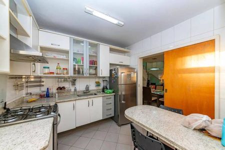 Apartamento à venda com 235m², 5 quartos e 2 vagas