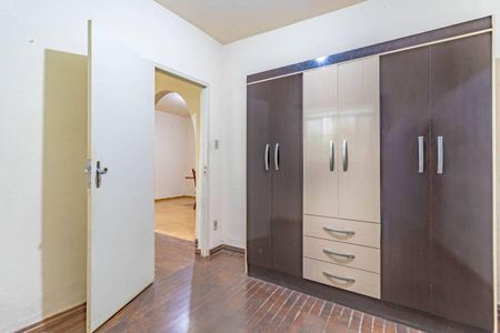 Casa à venda com 162m², 2 quartos e sem vaga