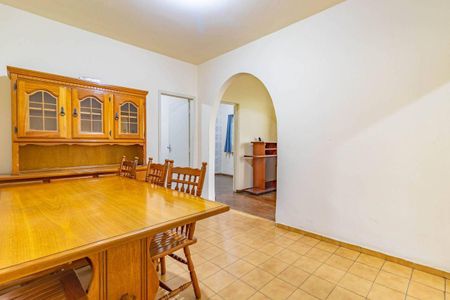 Casa à venda com 162m², 2 quartos e sem vaga