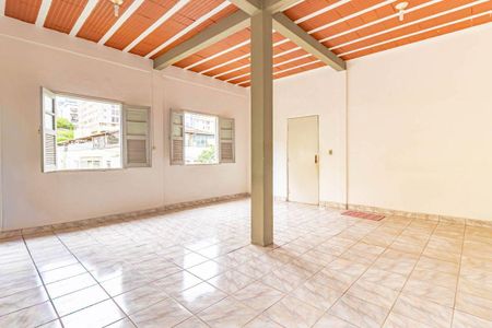 Casa à venda com 162m², 2 quartos e sem vaga