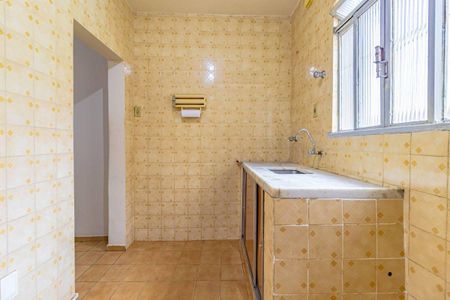 Casa à venda com 162m², 2 quartos e sem vaga