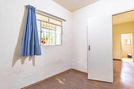 Casa à venda com 162m², 2 quartos e sem vaga