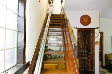 Casa à venda com 350m², 4 quartos e 2 vagas