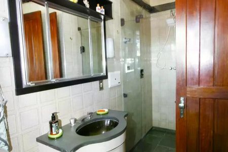 Casa à venda com 350m², 4 quartos e 2 vagas