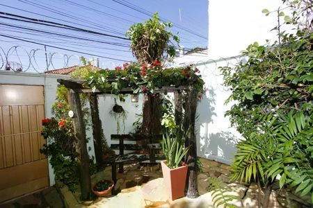 Casa à venda com 350m², 4 quartos e 2 vagas